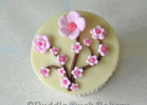 Delicate flowers on a cupcake