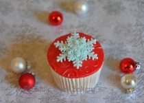 A star on a christmas cupcake